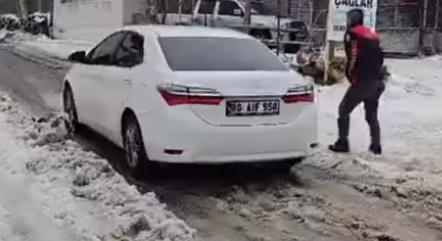 Düziçi Gökçayır Köyü’nde Kar Alarmı: Mahsur Kalanlar Kurtarıldı