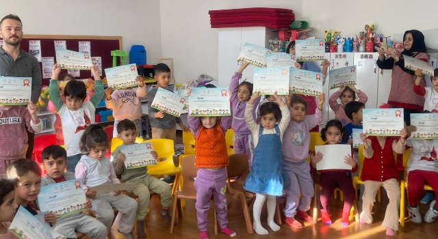 Güneysu Anaokulu’nda Velilere ve Öğrencilere Sağlık Eğitimi