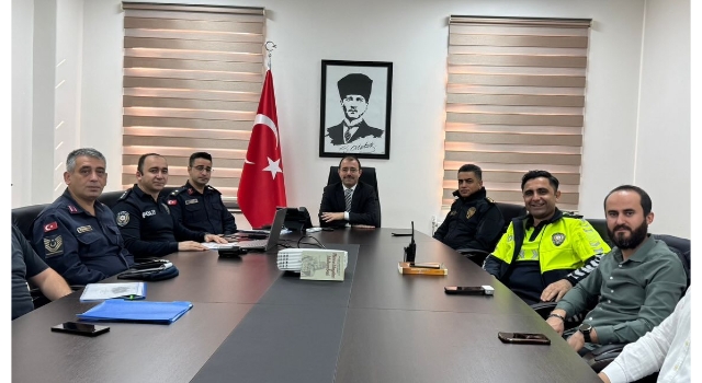 Kadirli Kaymakamı Erdinç Dolu Asayiş Toplantısı Yaptı