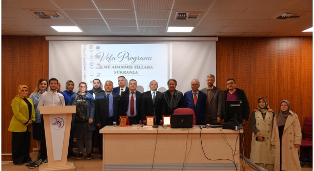 OKÜ İlahiyat Fakültesi’nde Emekliye Ayrılan Akademisyenlere Vefa