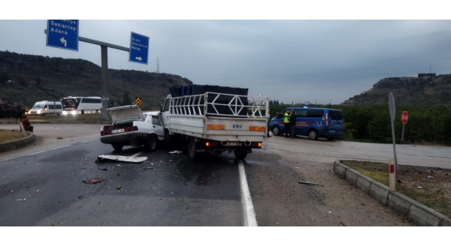 OSB Kavşağında Trafik Kazası: Maddi Hasar Meydana Geldi