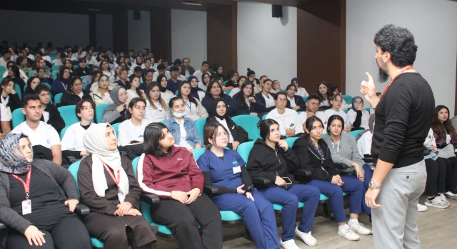 Osmaniye Eğitim ve Araştırma Hastanesinde Stajyerlere Uyum Eğitimi