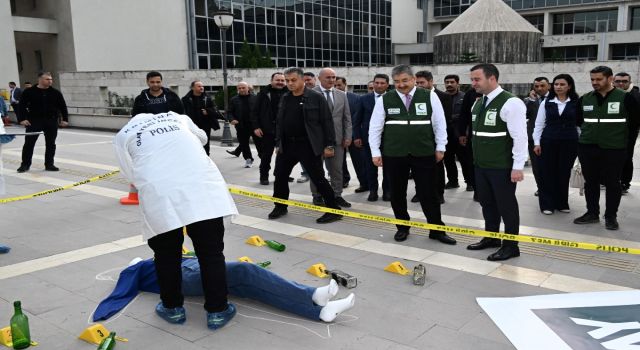 Osmaniye’de Alkol Farkındalık Etkinliği: Vali Yılmaz Simülasyon Gözlüğü Denedi