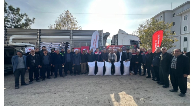 Osmaniye’de Çiftçilere 17,5 Ton Sertifikalı Nohut Tohumu Desteği