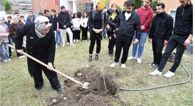 Osmaniye’de Genç Hemşireler Kulübü Kasım Bulgan’ı andı