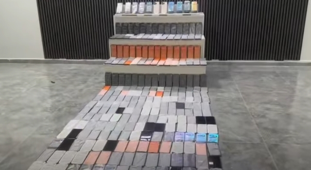 Osmaniye’de Otobüste Kaçak Telefon Operasyonu: 277 Cihaz Ele Geçirildi