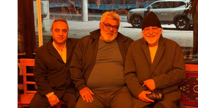 Toprakkale’de Emekliler Lokali Yıllar Sonra Aynı Sıradaki Dostları Buluşturdu