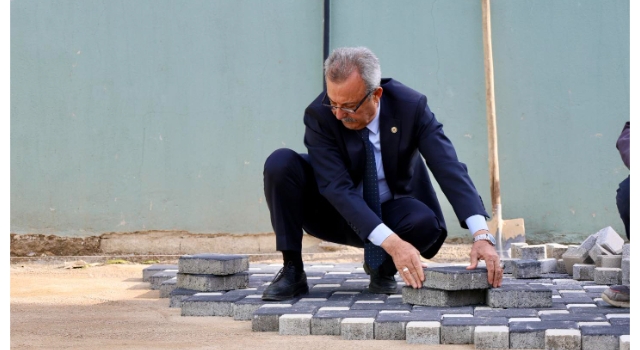 Ellek'de Depremin Yıktığı Cami Yeniden Ayağa Kalkıyor