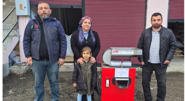 Kadirli’de Hassas Gruplara Salça Makinesi Desteği