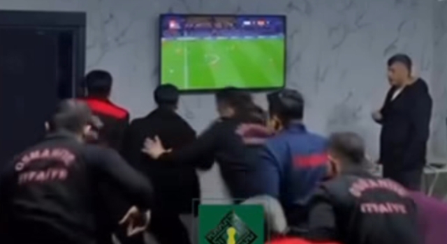 Osmaniye İtfaiyesi Süper Kupa İzlerken Yangına Koştu