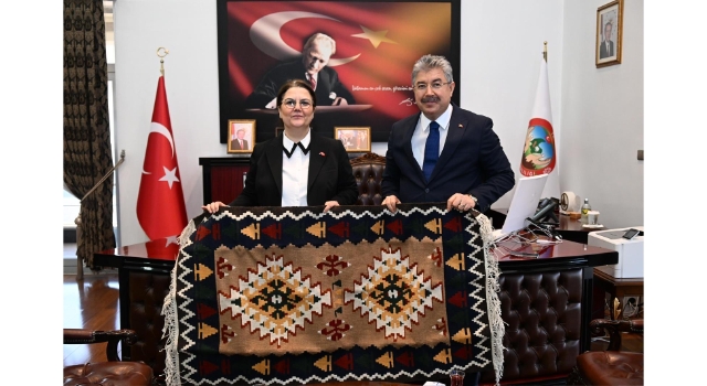 Osmaniye Milletvekili Derya Yanık’tan Erdinç Yılmaz’a Veda