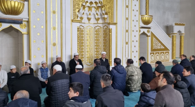 Toprakkale’de Sabah Namazı Programına Protokol de Katıldı