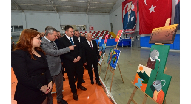 Düziçi’nde Gençlerin El Emeği Sergisi Büyük İlgi Gördü