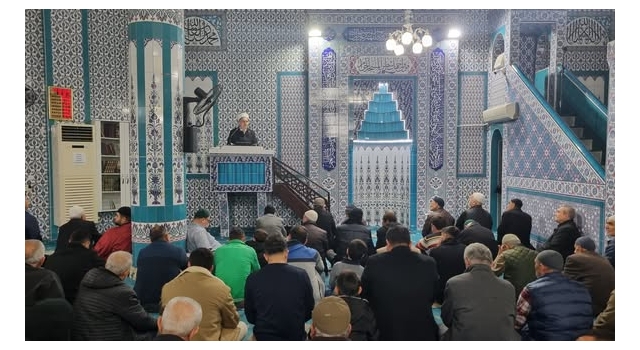 Osmaniye’de Berat Kandili Camiler Doldu, Dualar Yükseldi