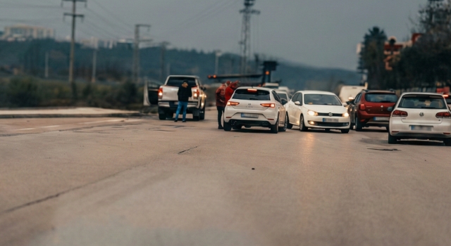 Osmaniye'deki Tartışmalı Kavşakta Yine Kaza: Vatandaş Tepkili