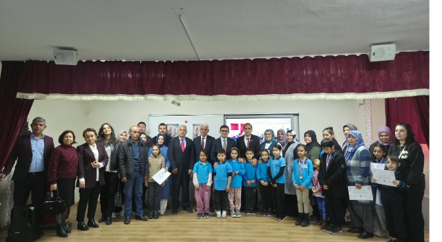 Sumbas'da “Anne Çocuk Okuyor” Projesinde Ödüller Sahiplerini Buldu