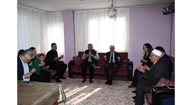 Vali Serdengeçti’den Şehit Polis Ökkeş Özdemir’in Ailesine Vefa Ziyareti