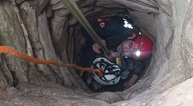 Kuyuya Düşen Yaşlı Adam Kurtarıldı