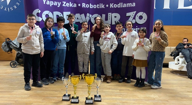 Toprakkaleli Öğrenciler Türkiye Şampiyonu Oldu