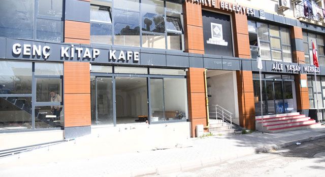 İstiklal Kitap Kafe Açılıyor