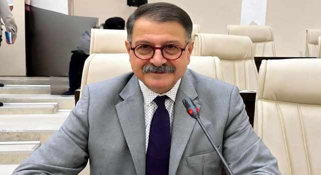Yusuf Eser CHP'den İstifa Ederek Yeni Parti'ye Katıldı