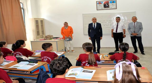 Osmaniye’de 75. Yıl Ortaokulu Yenilendi