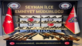 Adana’da operasyon ve denetimlerde 43 ruhsatsız silah ele geçirildi
