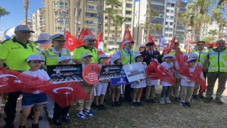 Mersin’de Karayolu Güvenliği ve Trafik Haftası çocuklarla kutlandı