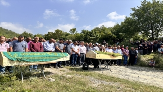 Osmaniye’de kardeşi tarafından öldürülen kadın ile eşinin cenazeleri toprağa verildi