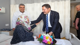 Hatay Valisi Masatlı’dan hastanelere bayram ziyareti