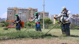 Toroslar’da park ve yeşil alanlarda yenileme yapılıyor