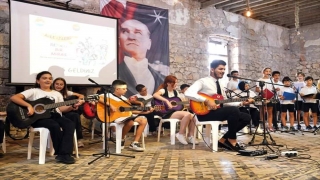 Finike’de ”Koruyucu Aile Günü” için etkinlik düzenlendi