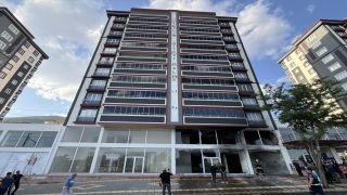 Kahramanmaraş’ta binanın giriş katındaki depoda çıkan yangın söndürüldü