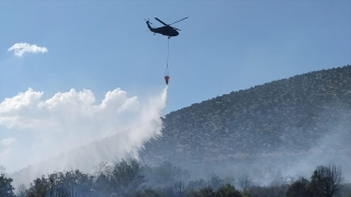 Isparta’da çıkan orman yangınına müdahale ediliyor