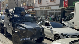 Adana’da yolda el bombası bulundu