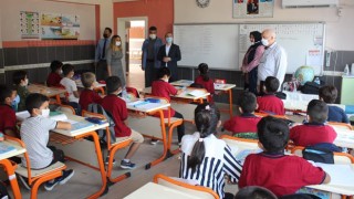 Kaymakam Selimoğlu okul ziyaretinde