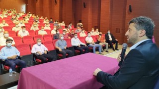 Müftü Ali Çakmak, Kadirli ve Sumbas İlçe Müftülüğü personeliyle bir araya geldi.