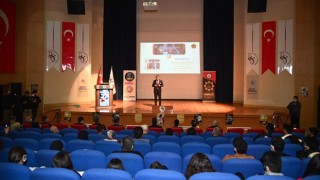 OKÜ’de Uyuşturucu ile mücadele konferansı düzenlendi