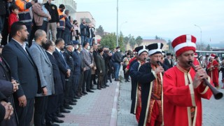 Toprakkale’liler Kurtuluş Gününü Coşkuyla Kutladı