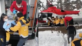 Ambulans helikopter, karda mahsur kalan yeni doğan bebek için havalandı
