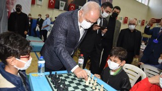 Satranç Turnuvası Başkan Kadir Kara’nın Hamlesiyle Başladı