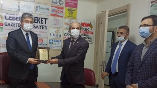 Vali Yılmaz, Cebelibereketli Gazetecileri ziyaret etti