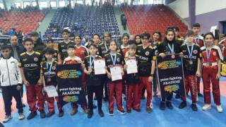 Kick boksta Türkiye Şampiyonası'nda 37 madalya
