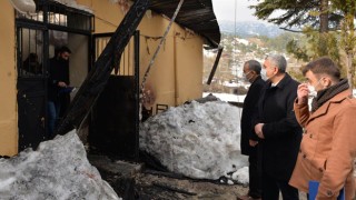 Yarpuz köyünde yanan ilkokulun yerine yenisi yapılacak