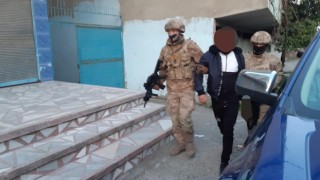 DEAŞ'ın 'savaşçı' kadrosundaki 3 Suriyeli yakalandı