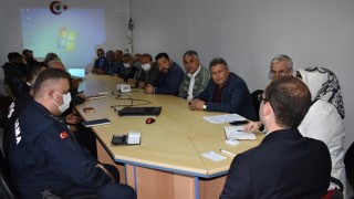 Toprakkale’de Muhtarlara eğitim semineri verildi