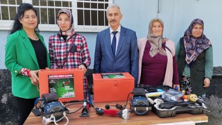 Bahçe'de Hayvan yetiştiricilerine makine ve ekipman desteği