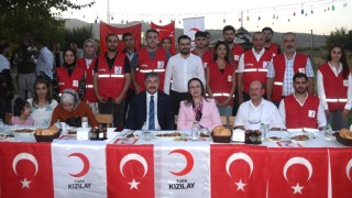 Türk Kızılay tarafından şehit aileleri ve gaziler onuruna özel program