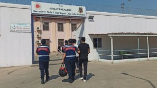 Kesinleşmiş hapis cezası bulunan 2 kişi yakalandı