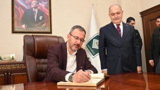 Gençlik Ve Spor Bakanı Kasapoğlu'ndan Osmaniye Belediyesi'ne Ziyaret